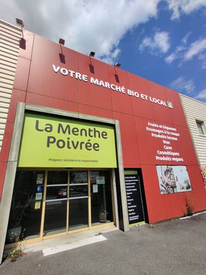 Devanture at Biomonde La Menthe Poivree in Gometz-le-chatel