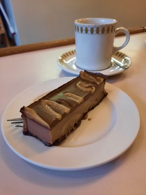 Salted caramel cheesecake (10/10 recommend) at Ice Shack in Manchester