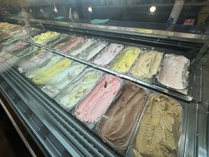 mixed flavours  at Eissalon am Schwedenplatz in Vienna