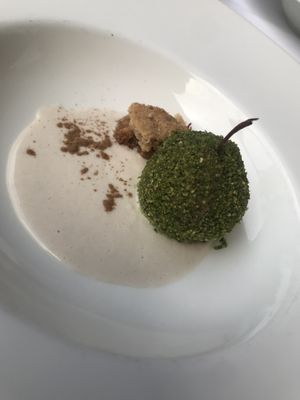 Apfelstrudel neu interpretiert  at La Vimea - Vegan Hotel & Vegan Restaurant in Naturno