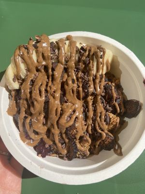purista bowl with maca cinnamon almond butter  at Carioca Bowls in Portland