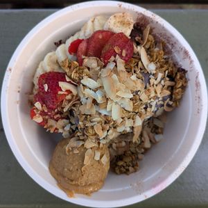 Yogi açaí bowl at Carioca Bowls in Portland