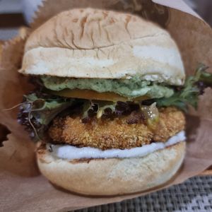 "Chicken"burguer at B-Vegan in Salvador