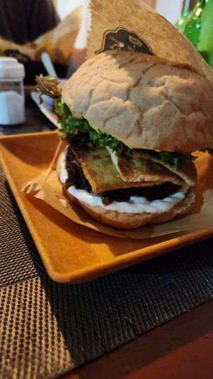 O tofu grelhado é extra at B-Vegan in Salvador