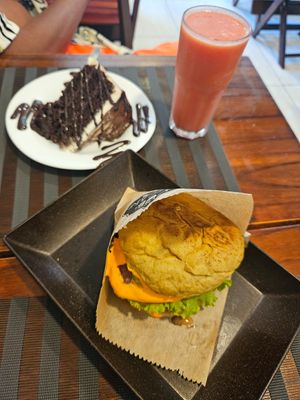  at B-Vegan in Salvador