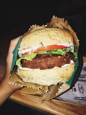 O melhor burguer do mundo at B-Vegan in Salvador