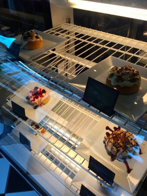 options for special donuts (ex. fruit, 'the professor', 'the boss', etc.) at Cinnaholic in Atlanta