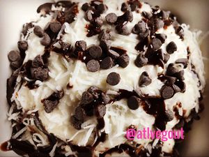 cinnamon bun at Cinnaholic in Atlanta