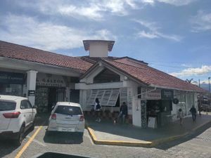 View of the shop from the street at Bigote in Quito