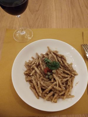 Troflie with eggplant sauce at Fresssco in Perugia