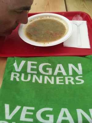 Soup scent admiration with UK vegan runners on tour at Evka Vegebar in Swinoujscie