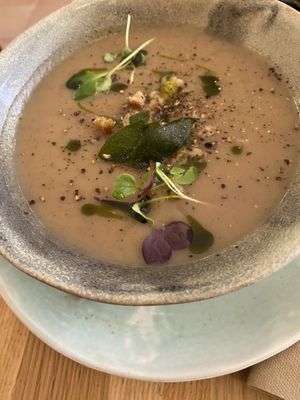 Jeruselum artichoke soup #Veganuary at The Green Spot in Barcelona