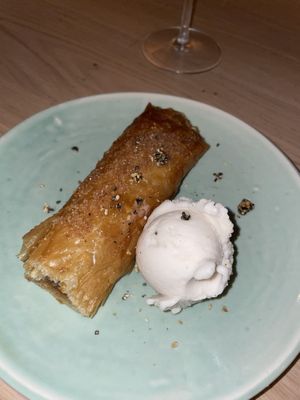 Hojaldre de manzana #Veganuary at The Green Spot in Barcelona