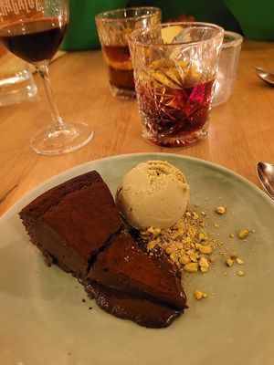 Truly beautiful brownie and ice cream. Would eat 3 of these if I could. at The Green Spot in Barcelona