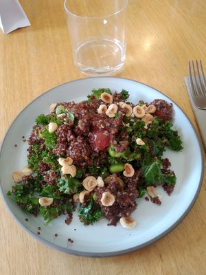 Quinoa salad at The Green Spot in Barcelona