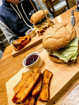 Burgers  at Evergreen Organics in Doha