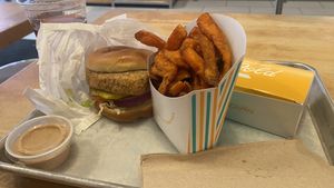 Hipcity ranch chick’n 👌  at HipCityVeg - 7th St in Washington