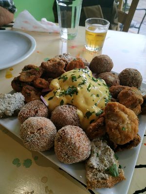 Variety (the small (!)) at Trivoli Vegan Kafeneio in Athens