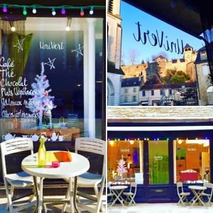 Place de l'église Montignac-Lascaux at Salon de the UniVert in Montignac