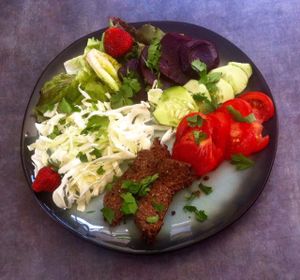 assiettes végétariennes at Salon de the UniVert in Montignac