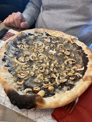   at Ai 6 Angoli in Brussels