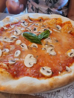  at Ai 6 Angoli in Brussels