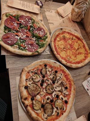  at Ai 6 Angoli in Brussels