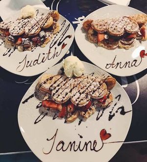 Squad Goals! at Wonder Waffel in Berlin