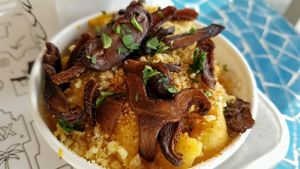 Mac and cheese at By Chloe in Los Angeles