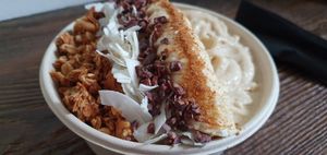 Peanut butter bowl at Coco Bowls in Warsaw