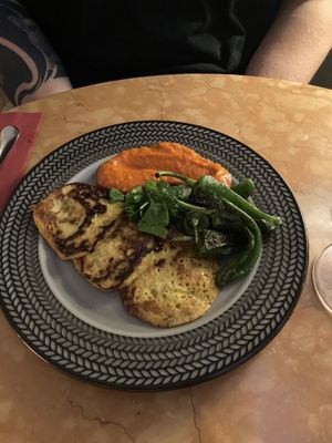   at Tischlein Deck Dich in Frankfurt