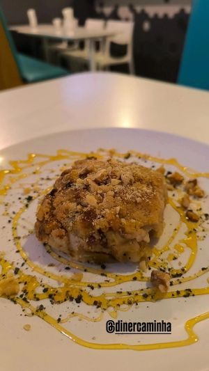 Crumble maravilhoso at Jeni's Diner in Caminha