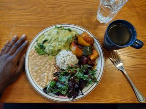 Full plate and unlimited tea. Also comes w soup as starter. Delicious!!  $15.99 para todo at Shangri-La Vegan - Telegraph in Oakland