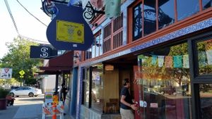 outside at Shangri-La Vegan - Telegraph in Oakland