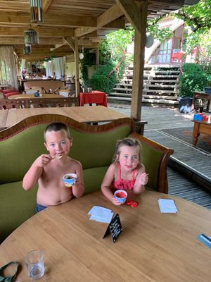 Biological icecream 👍 at Le Robinson in Albi