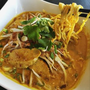 yellow curry noodle at Kale & Quinoa  in Studio City