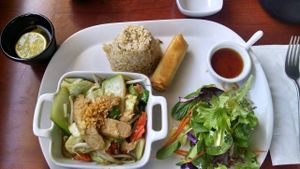 veggie chicken with brown rice and egg roll at Kale & Quinoa  in Studio City
