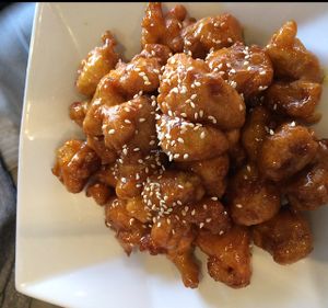 orange chicken is on point!!! the best I have had  at Kale & Quinoa  in Studio City
