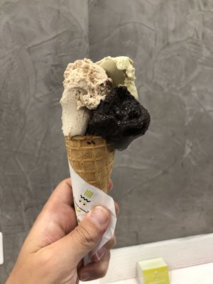 Dark chocolate, pistachio & chestnuts at The Gelatist in Rome