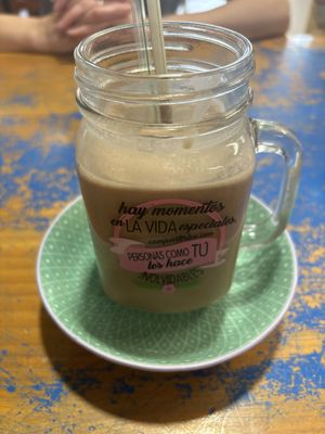 Banana smoothie  at Ecoespazo Vitriol in Sarria