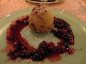 baked apple with forest fruit (vegan) at Die Kartoffel in Saarbrucken