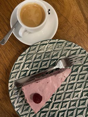 Strawberry cheesecake … perfection! at KOKO Green in Nice