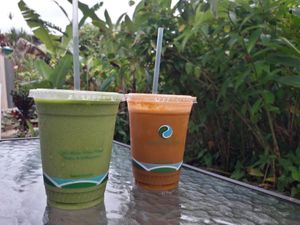 Juices!! at Degree 18 Juice Bar in Palmer