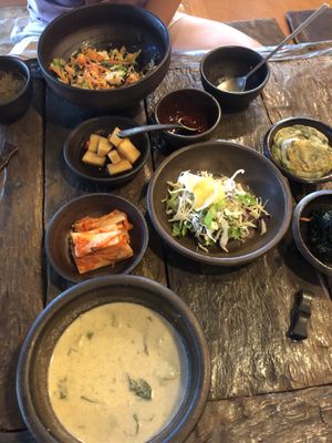 Bimbimbap and Suljebi   at Dasoni in Jeju