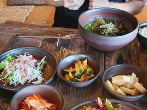 Side dishes at Dasoni in Jeju
