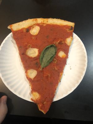 Margherita at Screamer's Pizzeria - Greenpoint in Brooklyn