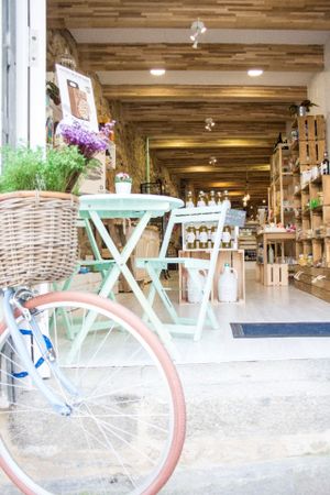 Main entry at Xícara Tenda in Santiago De Compostela