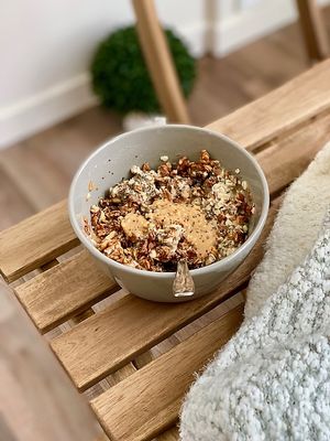 Vegan Oatmeal Bowls at Glowing Plant Based Eatery in Los Angeles