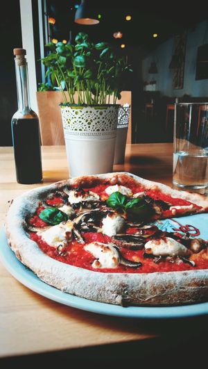 Vegan Pizza at Vero Bio-Pizzeria in Vienna