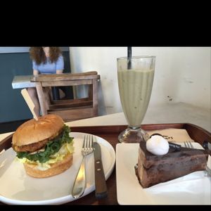 my first all-vegan meal  at Huggers - 허거스 in Seoul